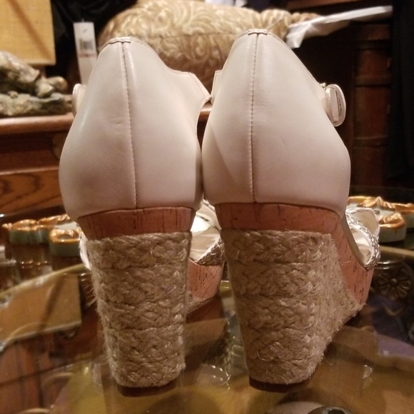 COLE HAAN WEDGE SANDAL SZ 10.5 - Picture 3 of 5